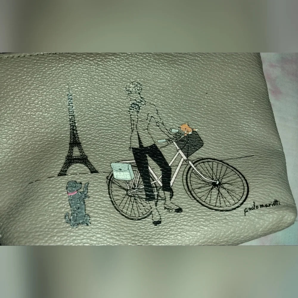 Small Bag Paolo Mariotti “Paris” Scene Marc Labat